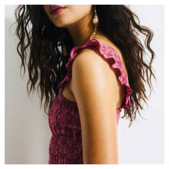 H&M Ruffle Smocked Crop Top Small Pink Pattern NWT - Picture 3 of 8